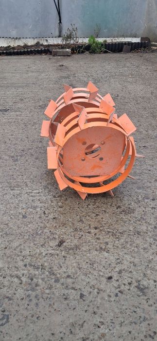 Plug pentru motocultor roți metalice