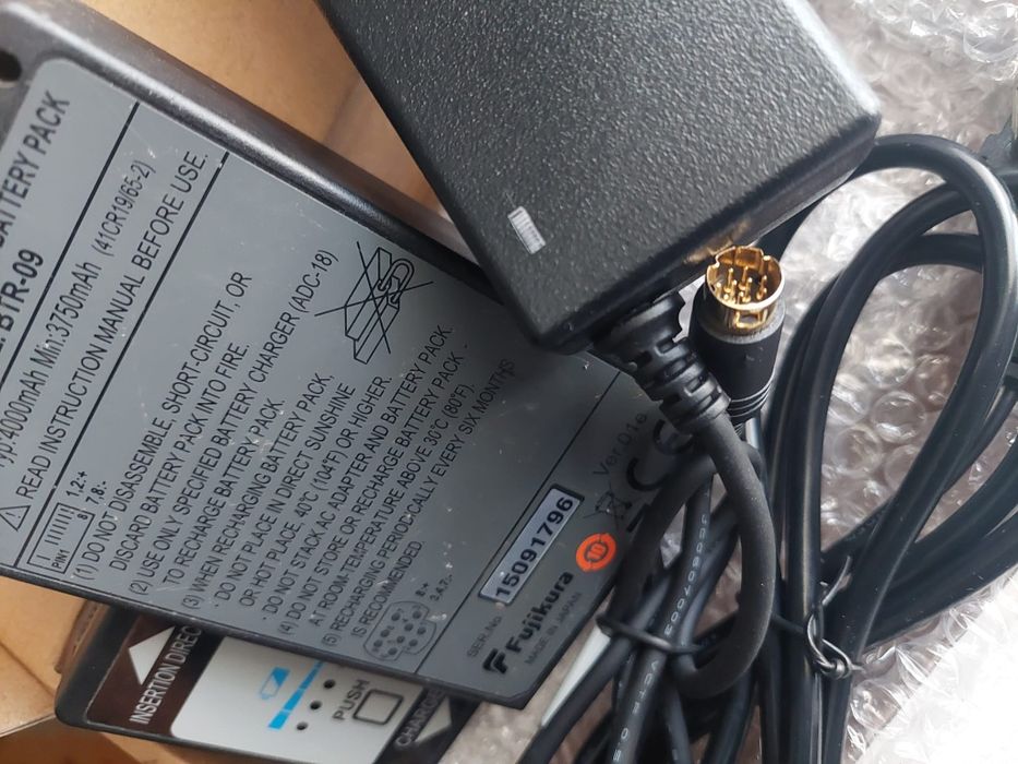 Fujikura 70S Baterie + alimentator aparat sudura fibra optica