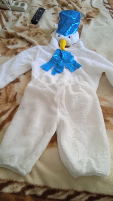 Продам костюм снеговика.