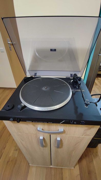 Продавам грамофон