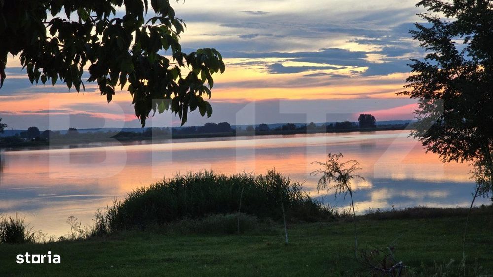Teren intravilan, de vanzare, 2276 mp, zona lacul Geormane