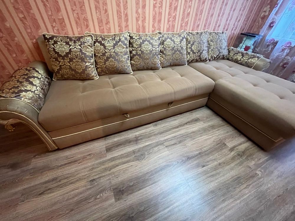 Диван в гостиную длина 3.40 ширина 1.05