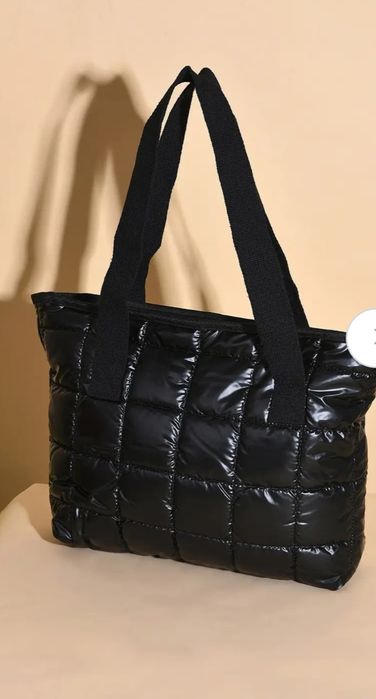 Чисто нова дамска чанта за през рамо, черна, 34x28x9см, с цип