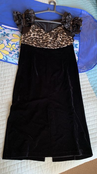 Платье б/у в отличном состоянии