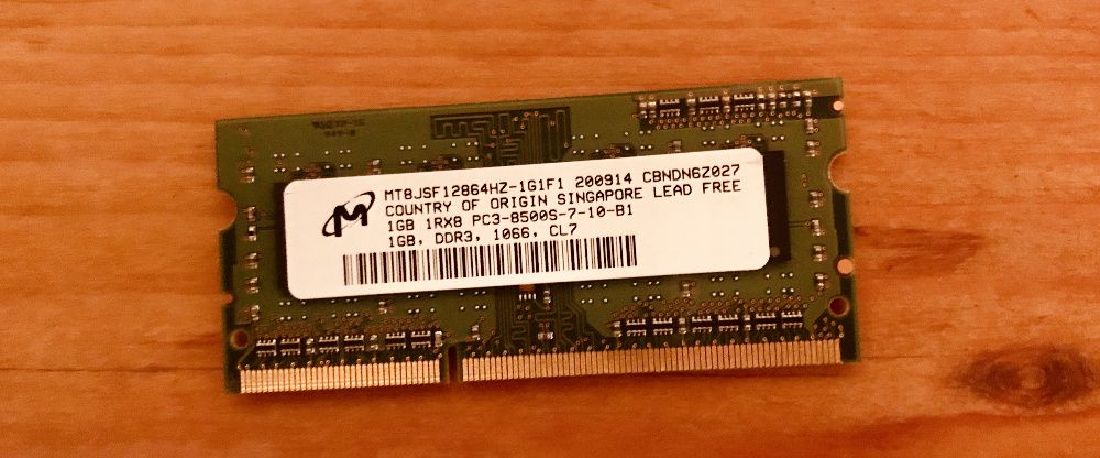 RAM - 2 x 2 Gb - DDR3 - 1066