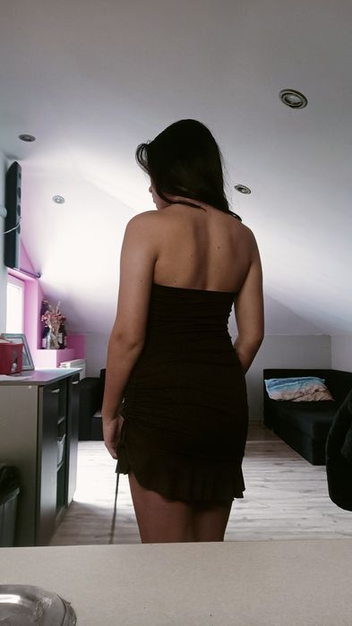 Блестяща къса рокля