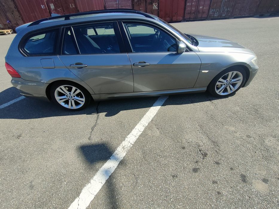 BMW E91 320 d 177cp