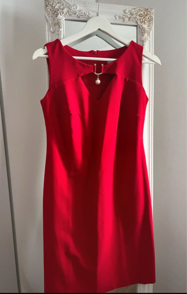 Rochie rosie superba