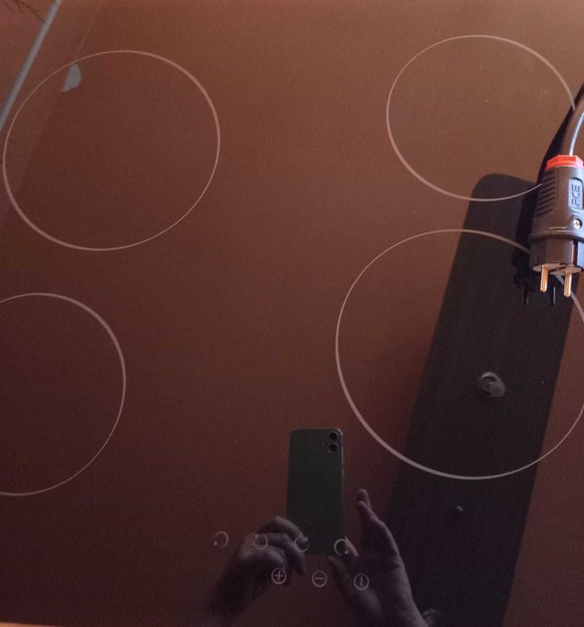 Vând plită NOUĂ cu garanție