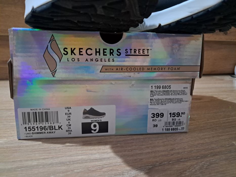 Дамски маратонки Sketchers, 39 номер