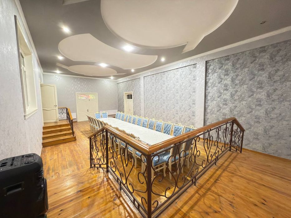 30 кишилик стол стул комплект сотилади ҳолати янги