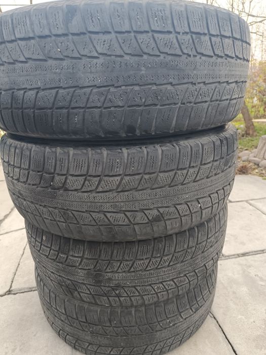 Зимние шины triangle, б/у