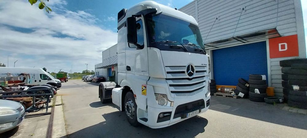 Mercedes-Benz 1845 LS Mercedes-Benz Actros 1845 LS