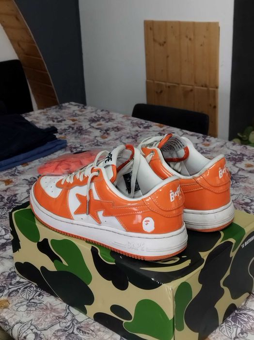 Vând bapesta orange