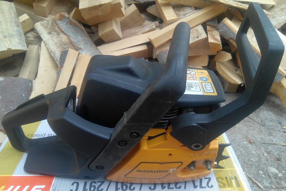 Моторен трион McCulloch Mac438 + подаръци за 150 лв