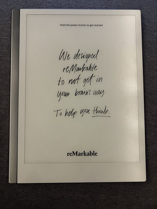 tableta reMarkable 2 (cu marker plus) + husa originala