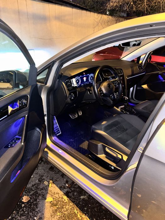 Golf 7.5  2019 R-line design