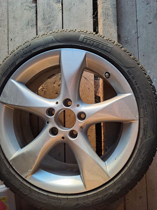 Vand 4 jante+ 4 cauciucuri de iarna 225/45R17 Pirelli