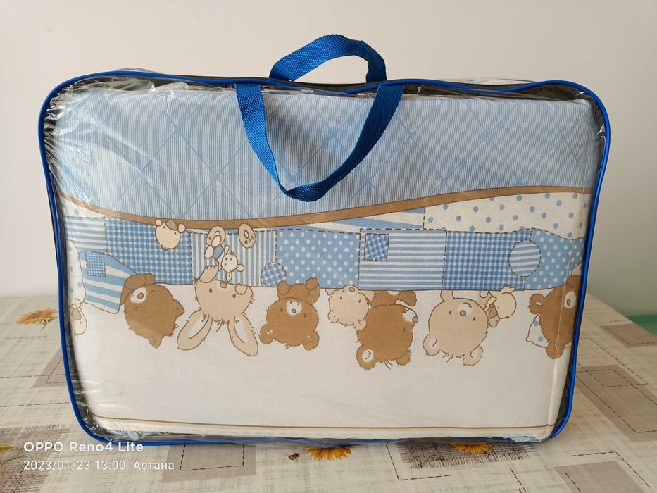 Продам бортики на детскую кровать