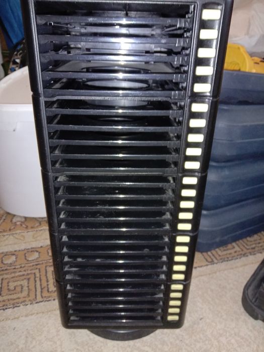 Бокс   для   дисков