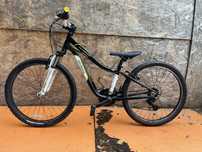 Bicicleta specialized hotrock cadru aluminiu roti 24”