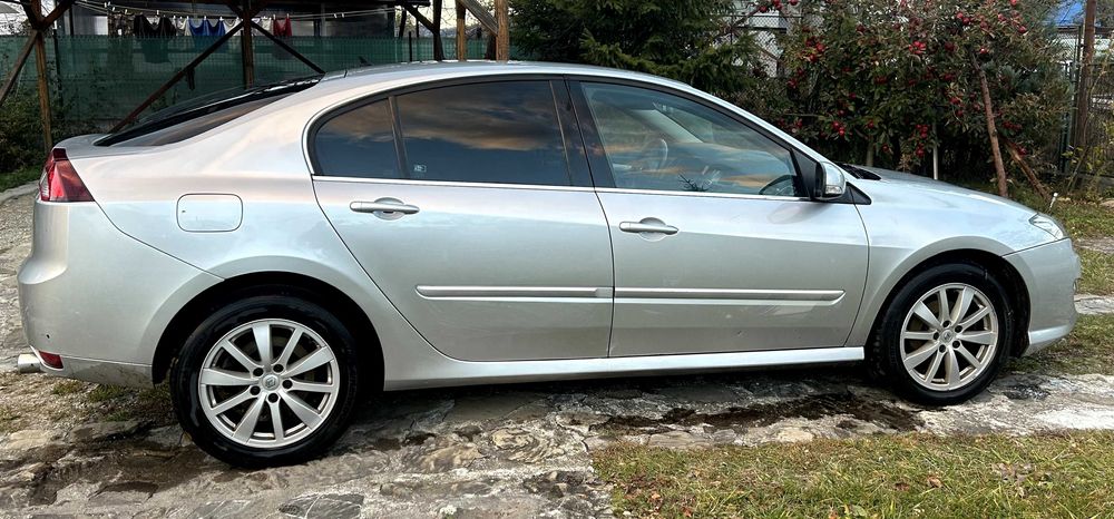 Vand-schimb Renault Laguna, impecabila, 145000 km-reali!