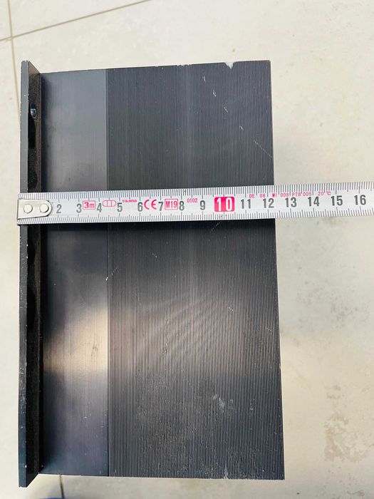 Heatsink Radiator aluminiu pentru componente electronice.