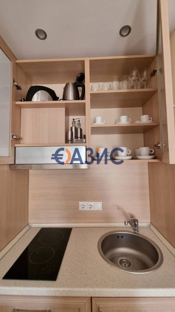 Продава се Двустаен апартамент в к.к. Слънчев бряг - 48 кв.м за 1605 €/кв.м - Снимка #1