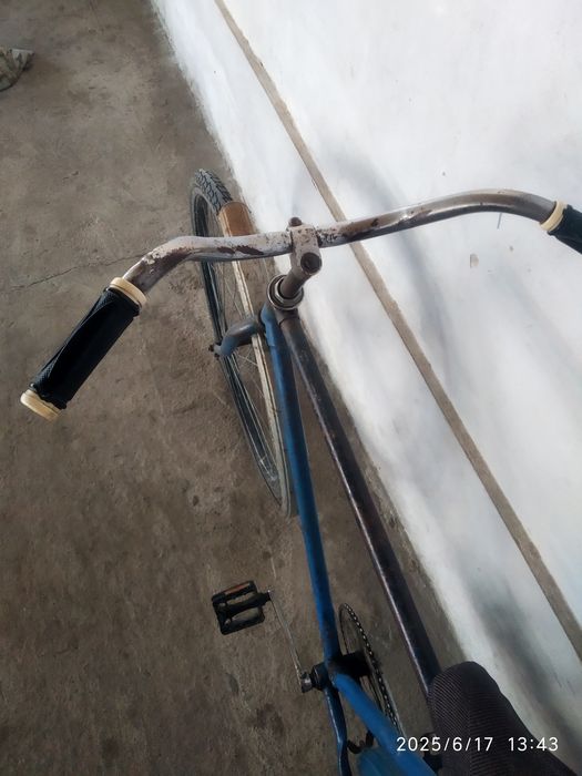 Велосипед сотилади бахоси 550000 булиши