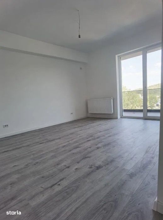 INTABULAT! Apartament 2 camere decomandat 58 mp Poitiers 124000 euro