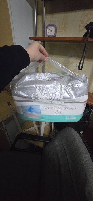 Продаются подгузники 2пачки и костыли в отличном состоянии!