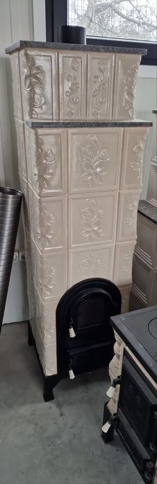 Soba din teracotă, 6 rânduri, cu ușă tip șemineu, stare excelentă