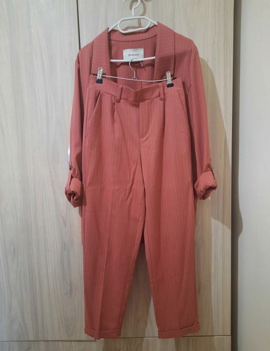 Set din 2 piese : sacou si pantalon