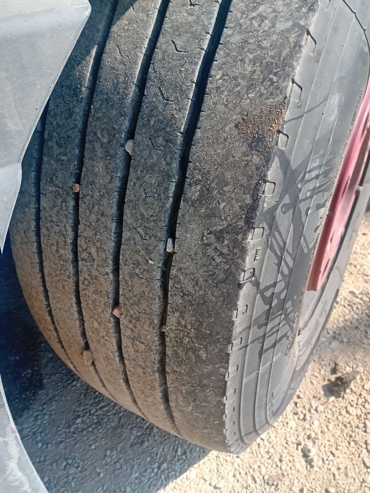 Vand 2 ansambluri basculabile man si volvo