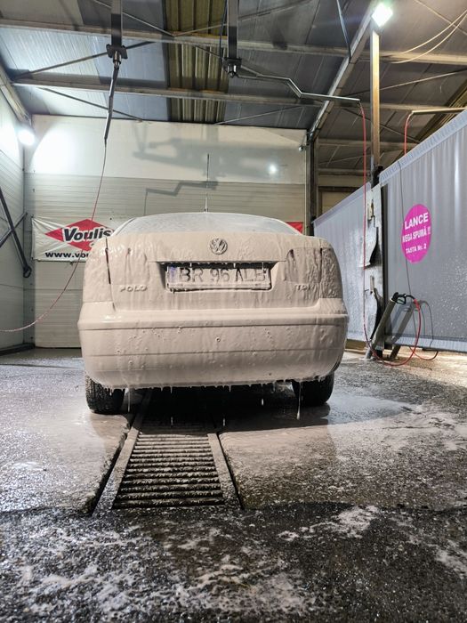 Volkswagen Polo 1.4 TDI berlin, vand sau SCHIMB cu ceva pe benzina.