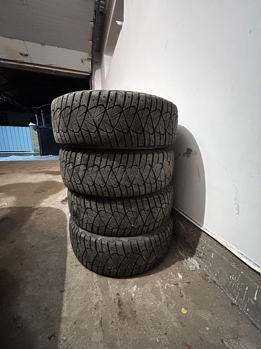 Продам зимние шины
