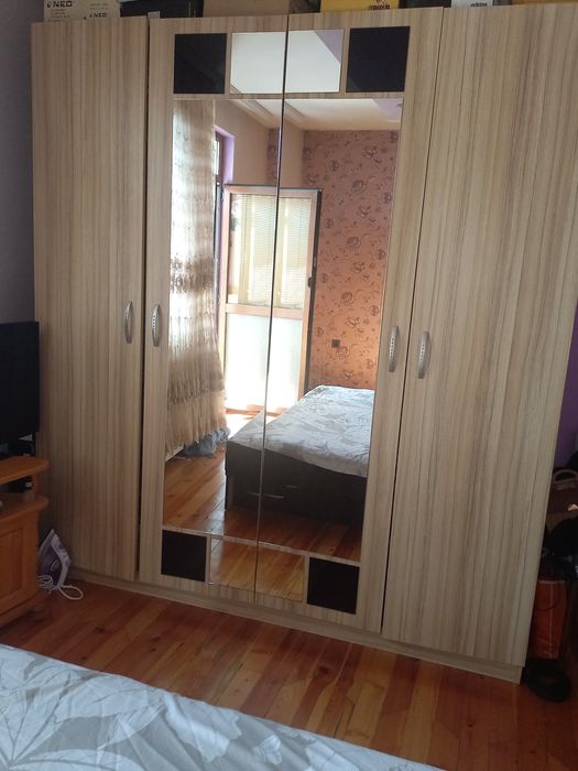 Четири крилен гардероб