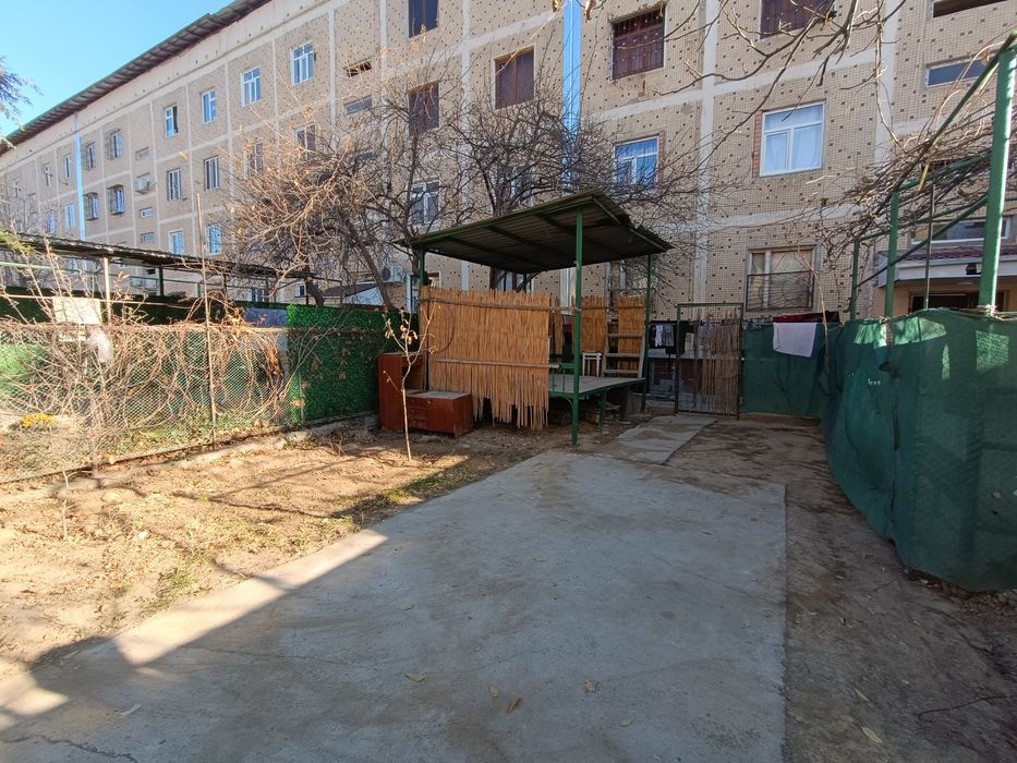 Продается квартира в Чарваке (Беш Тут)