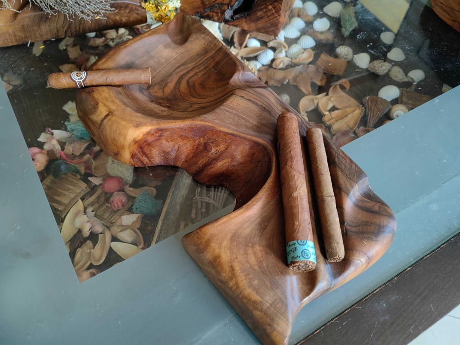 Пепелник за пури арт