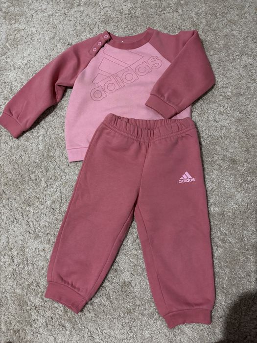 Trening Adidas fetite roz 2 ani 86