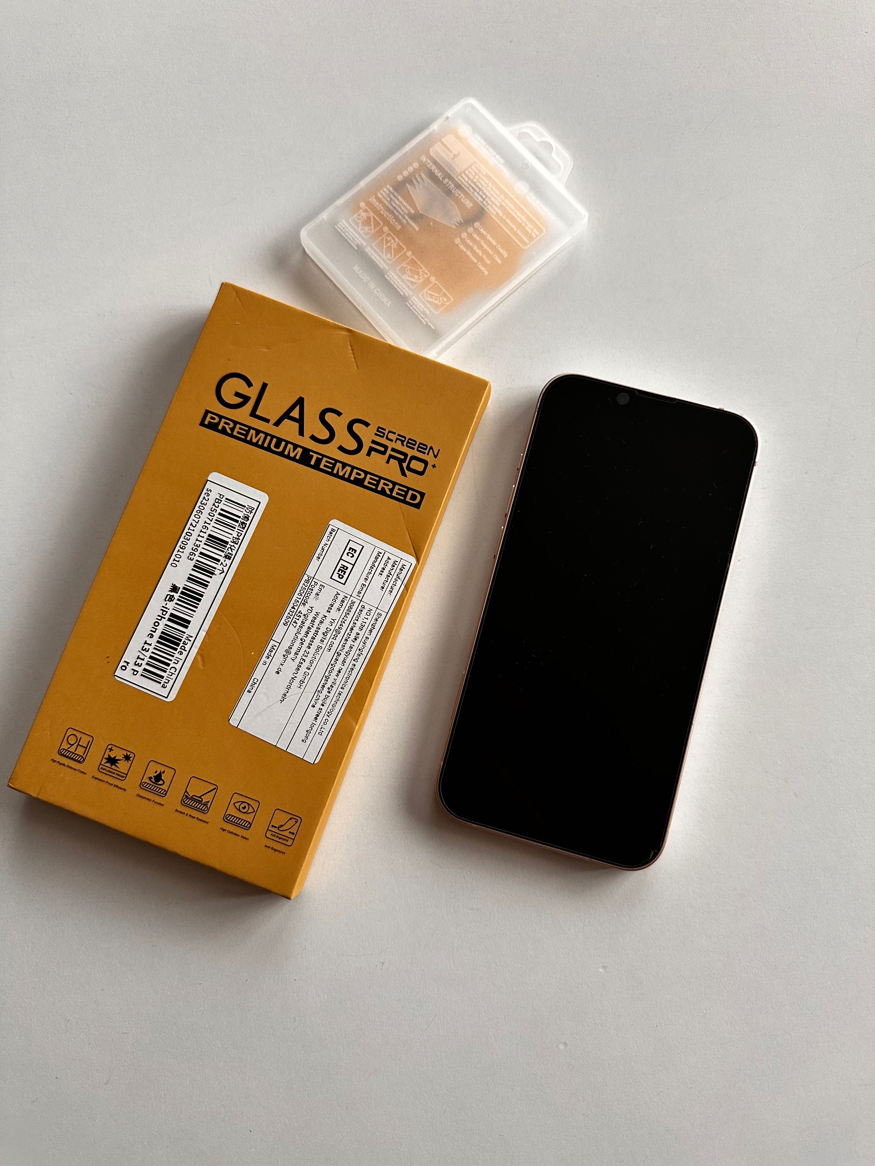 Iphone 13 розов цвят