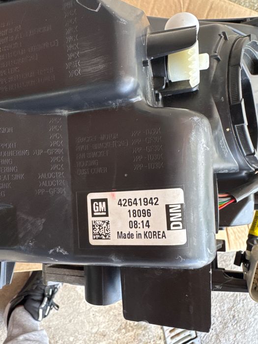 Фар за Опел Мокка х фейслифт