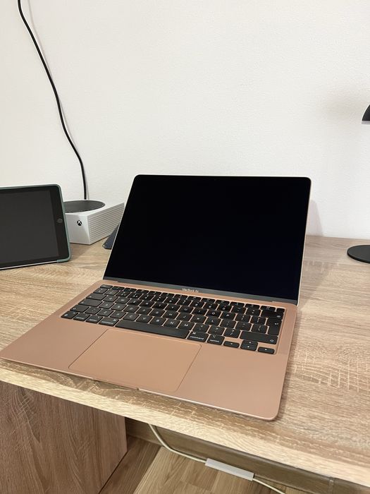 Macbook Air M1 2020 pentru piese