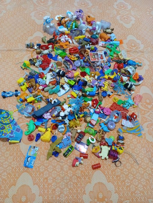 Игрушки от kinder surprise