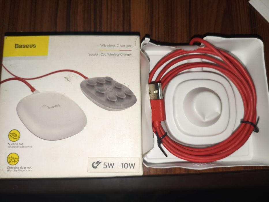 Беспроводная зарядка и триггер Baseus