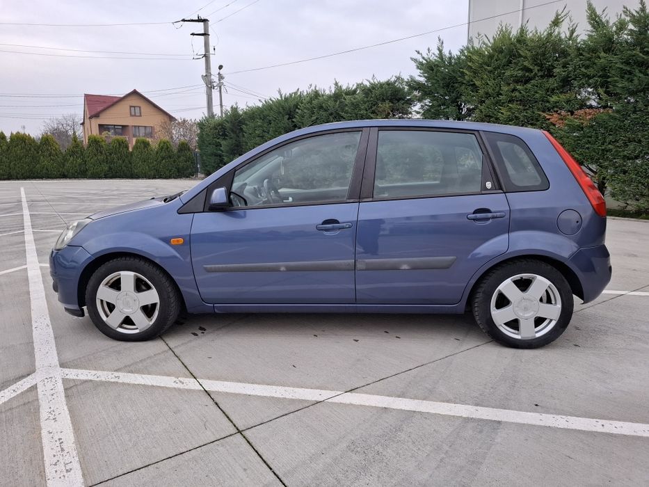 Vând Ford Fiesta an 2006