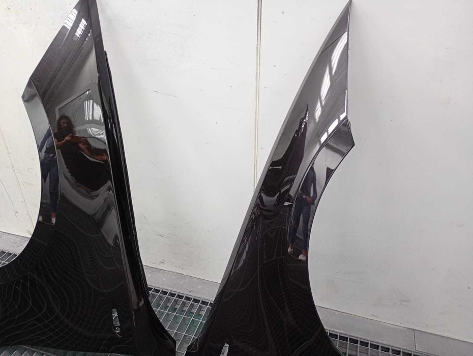 Aripa Fata Dreapta & Stanga BMW E81 E87 An 2003-2010 (475 (Negru))