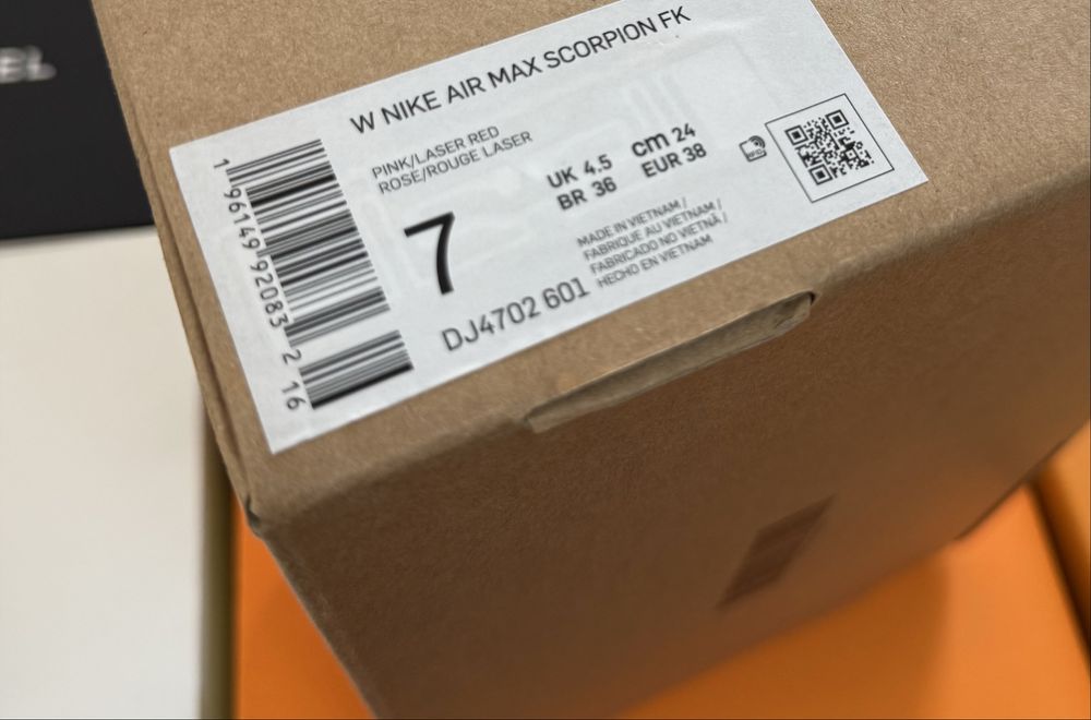 Nike Air Max Scorpion дамски маратонки 38