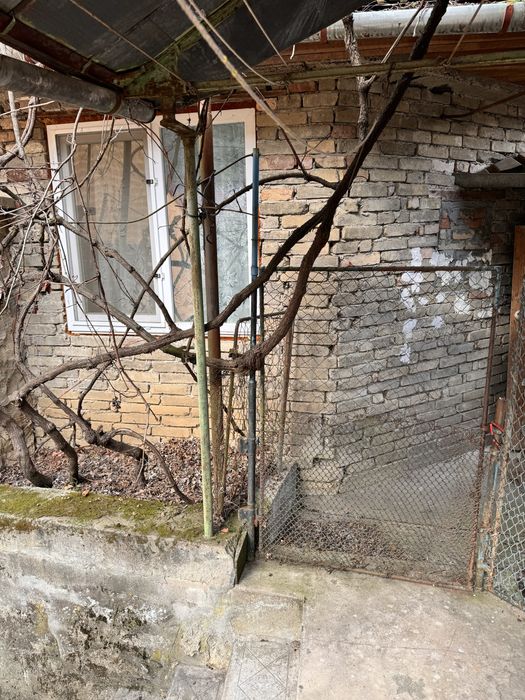 Resita, casa cu 7 camere si garaj, aproape de Centru si stadion