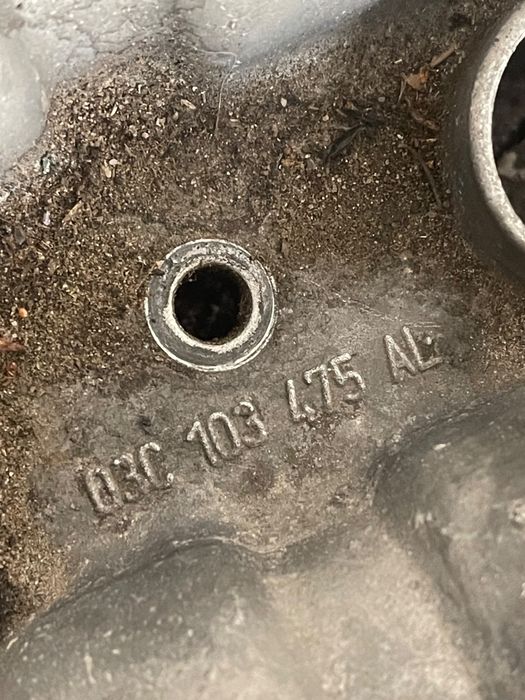 Capac chiulasa cu 2 axe came VOLKSWAGEN GOLF V Variant 1K5 2007 - 2009